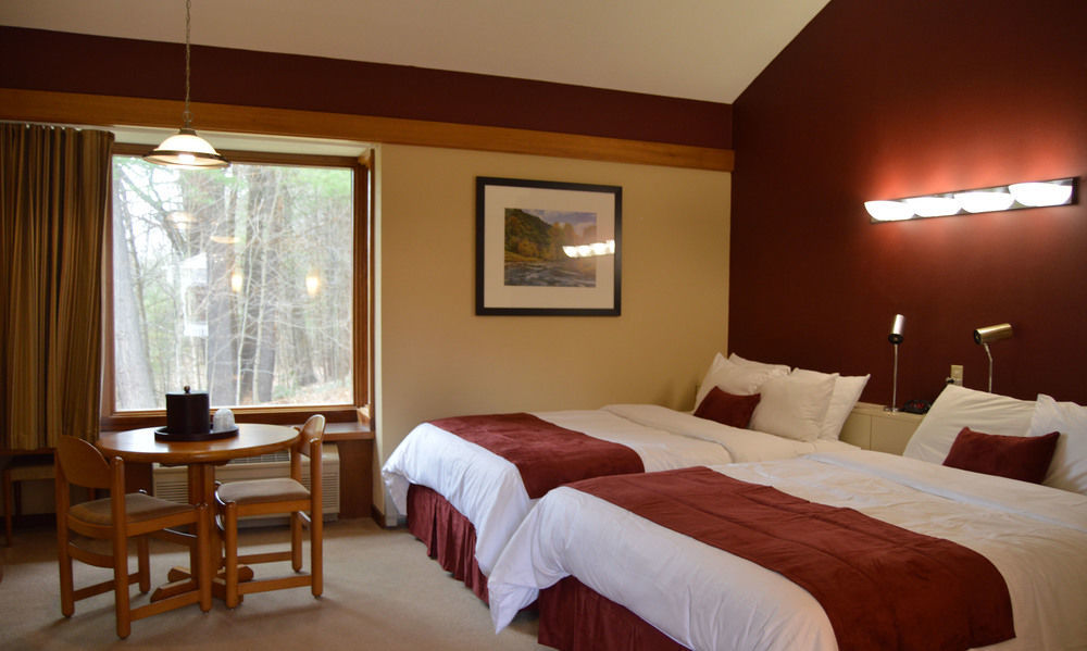 The Inn At Crumpin-Fox Bernardston Extérieur photo